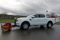 Winterdienstfahrzeug mit Kehrwalze Ford Ranger Doppelkabine Hilltip Sweeper