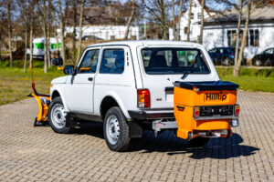 Lada Niva Winterdienst Winterdienstfahrzeug Snowstriker Pickup Winterdienst